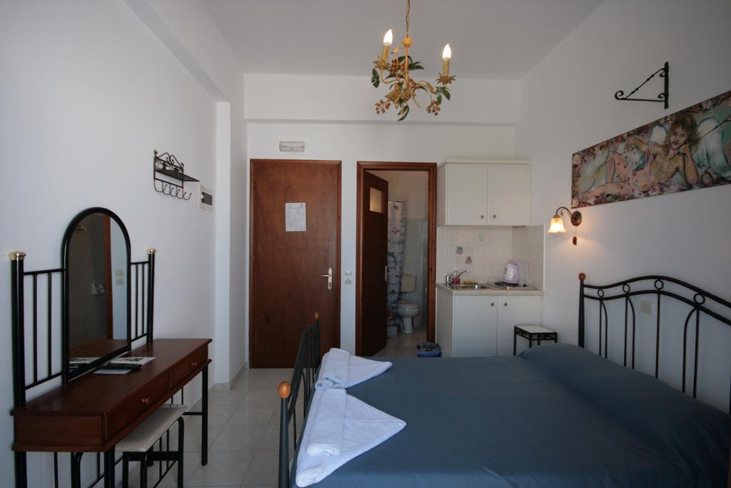 Studios Bourgos Naxos City Buitenkant foto