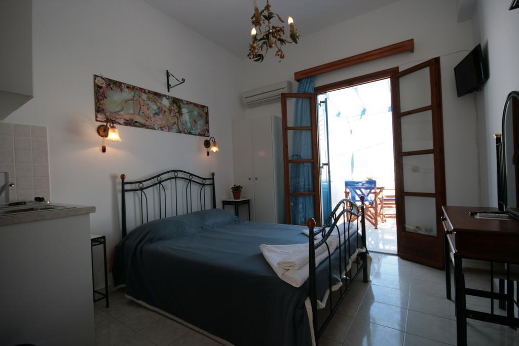 Studios Bourgos Naxos City Buitenkant foto